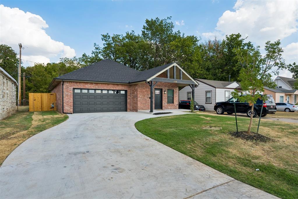 2108 S Air Depot Boulevard Property Photo 2