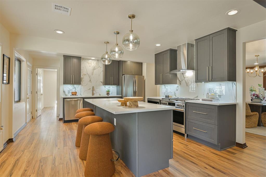 2900 Drakestone Avenue Property Photo 11