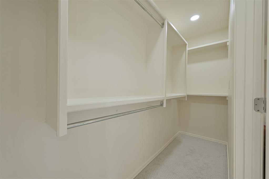 2900 Drakestone Avenue Property Photo 32