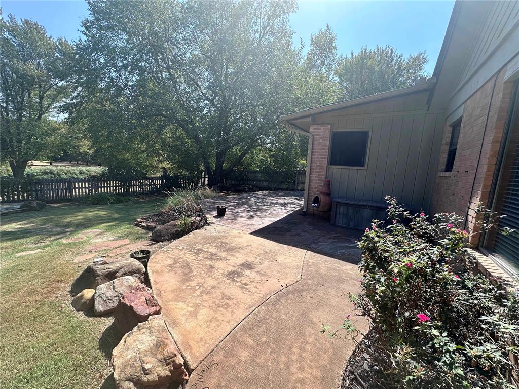 804 Lakeside Circle Property Photo 25
