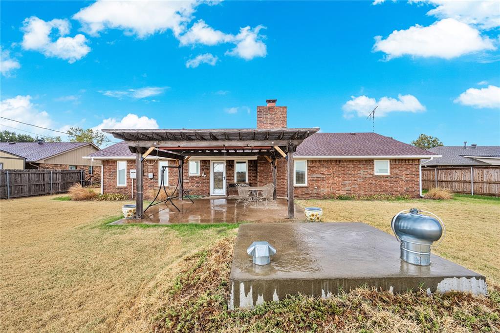 805 Villa Drive Property Photo 4