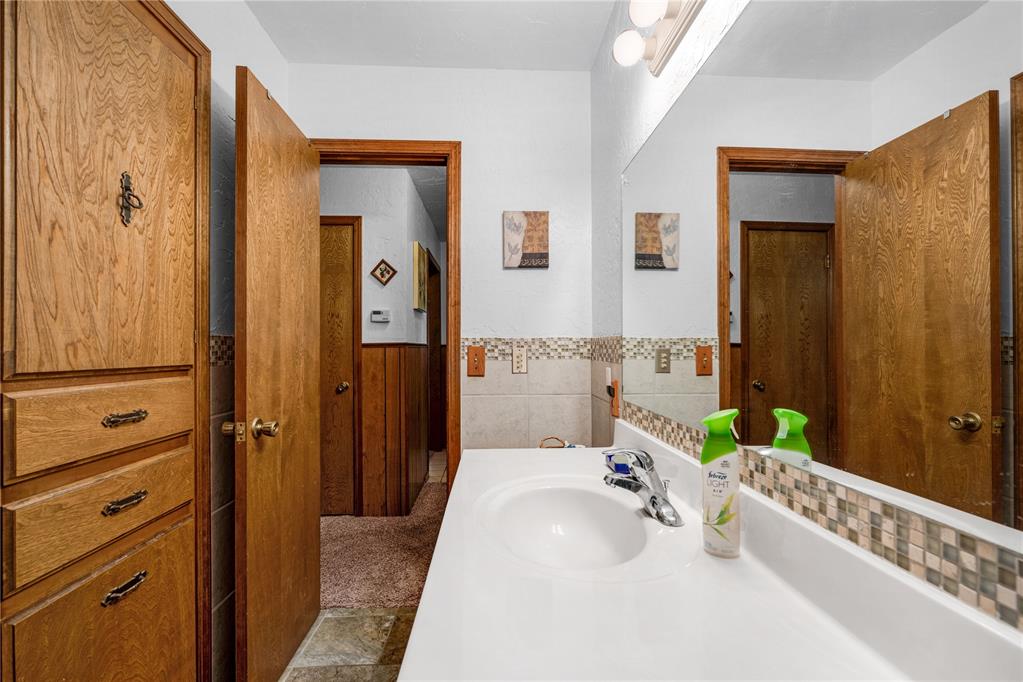 805 Villa Drive Property Photo 14