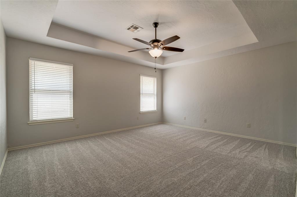 876 Crooked Oak Circle Property Photo 15