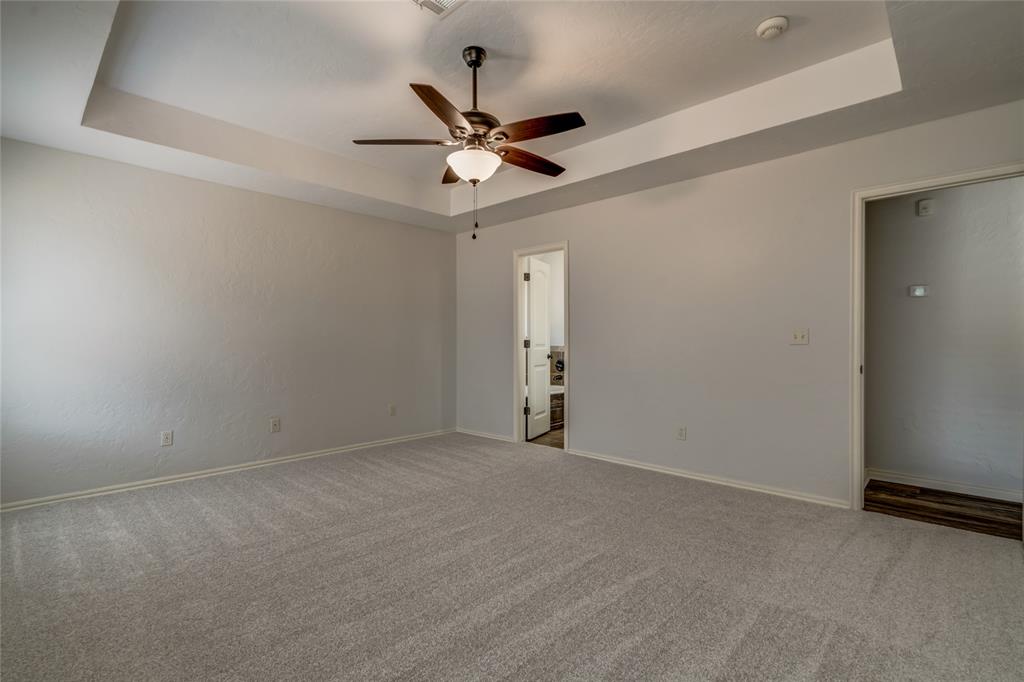 876 Crooked Oak Circle Property Photo 16