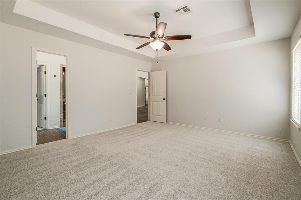 876 Crooked Oak Circle Property Photo 17