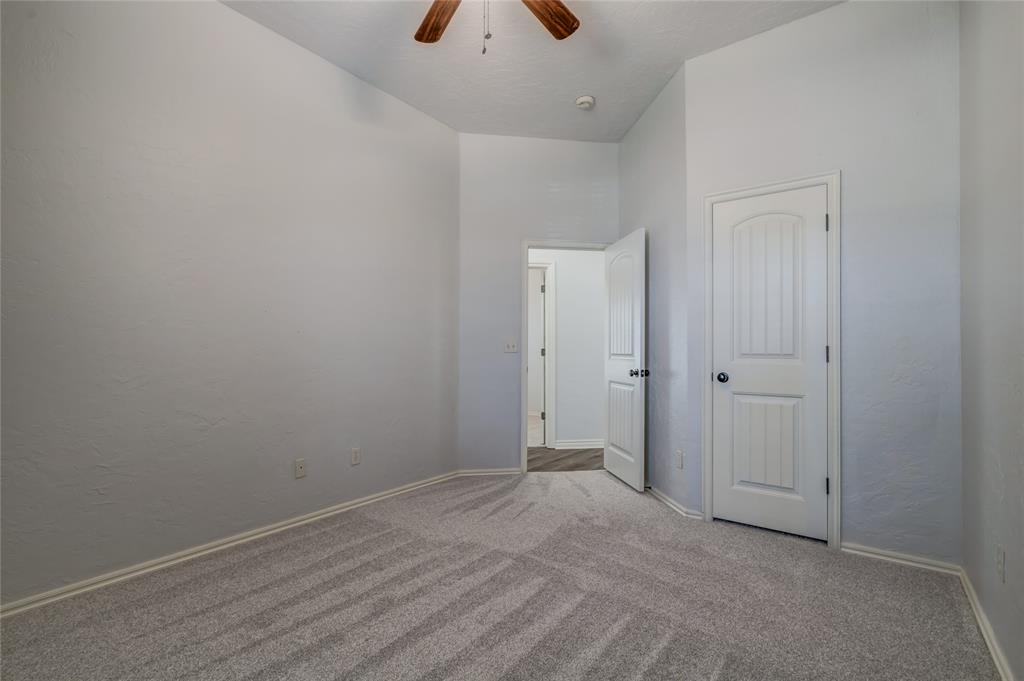 876 Crooked Oak Circle Property Photo 27
