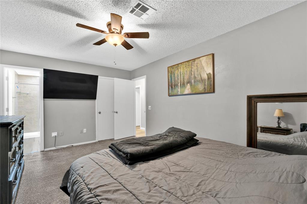 611 S Leach Avenue Property Photo 26