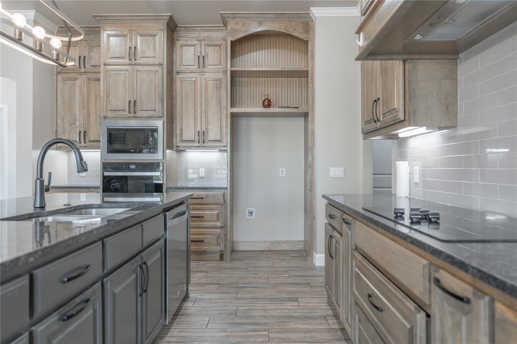 2408 Blackjack Court Property Photo 7