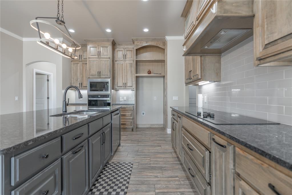 2408 Blackjack Court Property Photo 8
