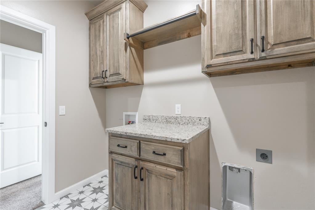 2408 Blackjack Court Property Photo 34