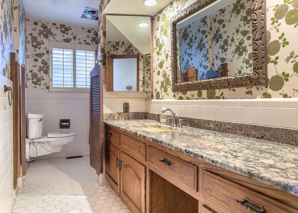 1109 Sherwood Road Property Photo 10
