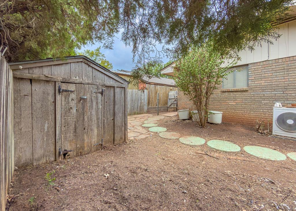 1109 Sherwood Road Property Photo 38