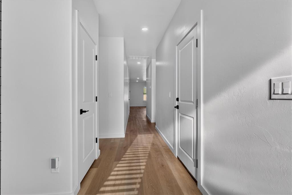 1813 Long Cove Avenue Property Photo 10