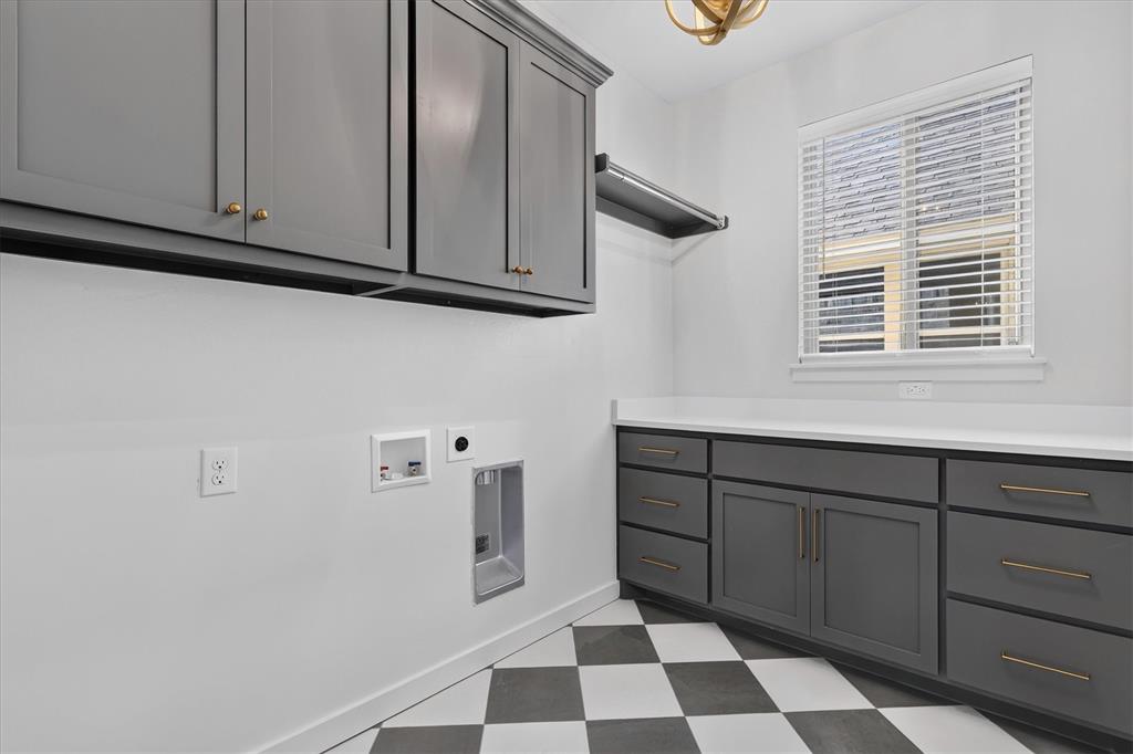 1813 Long Cove Avenue Property Photo 11