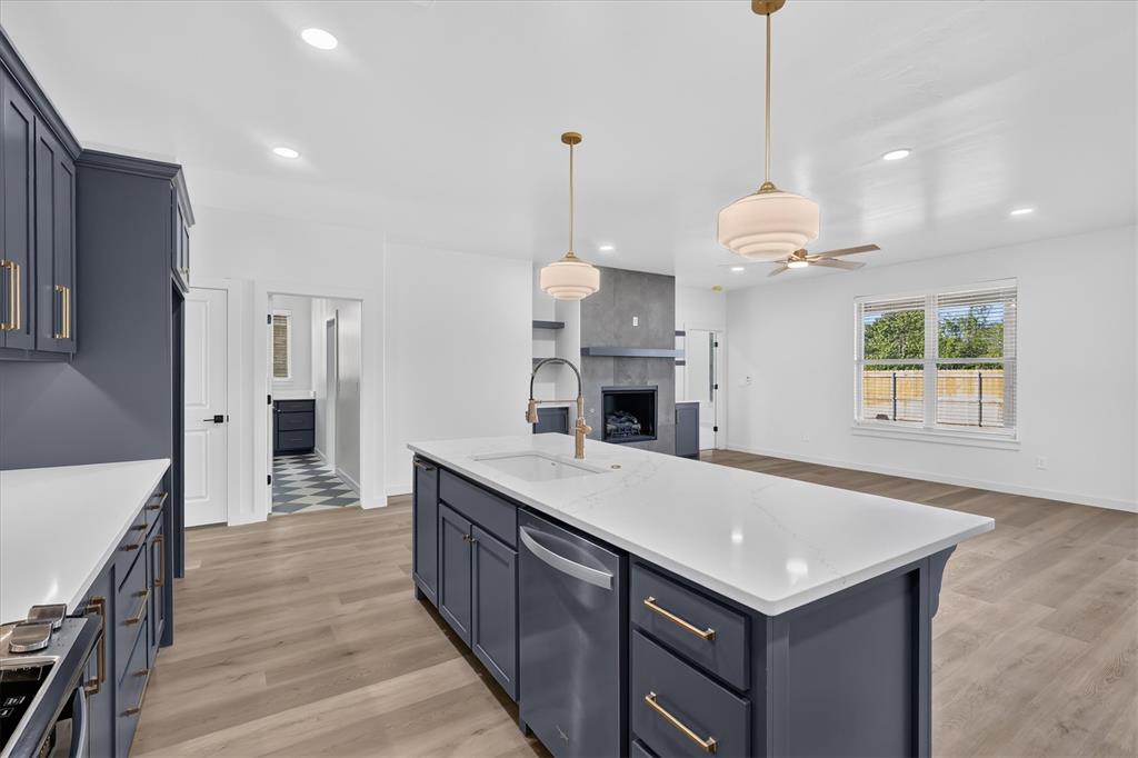 1813 Long Cove Avenue Property Photo 13