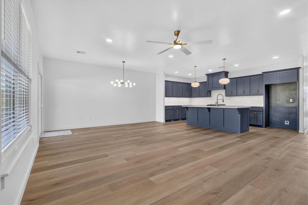 1813 Long Cove Avenue Property Photo 16