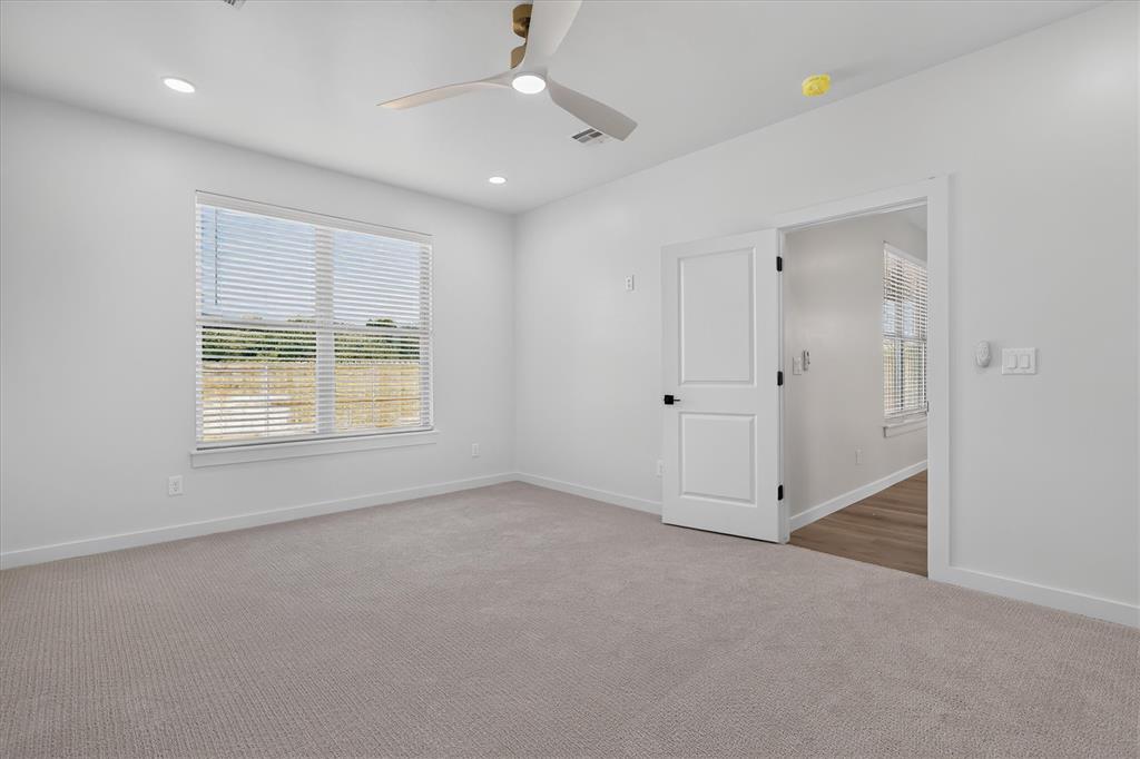1813 Long Cove Avenue Property Photo 17