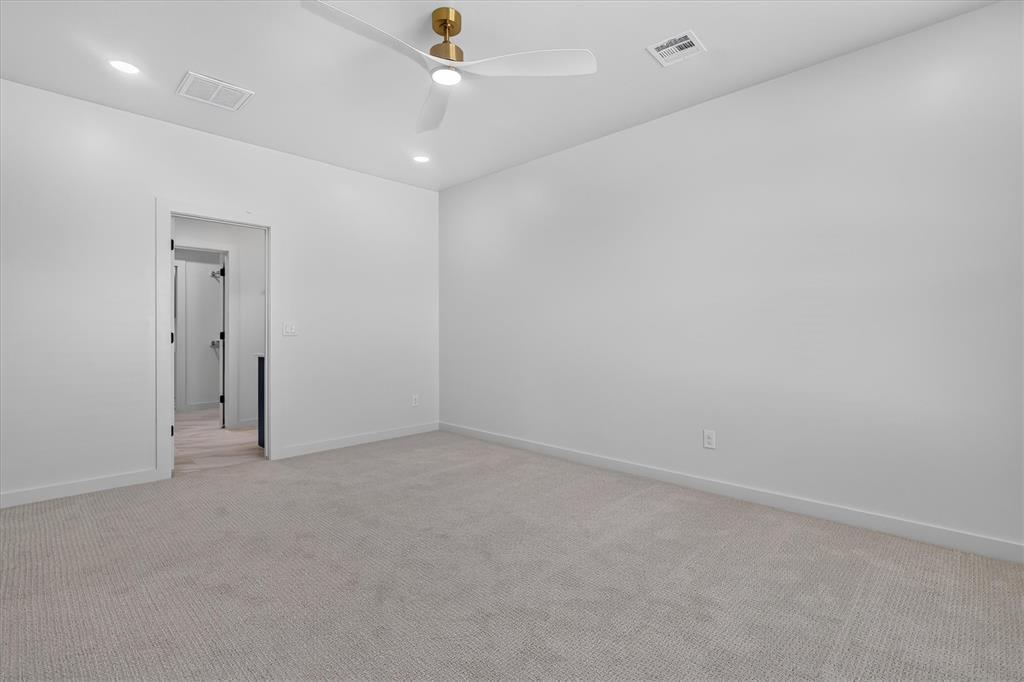 1813 Long Cove Avenue Property Photo 18