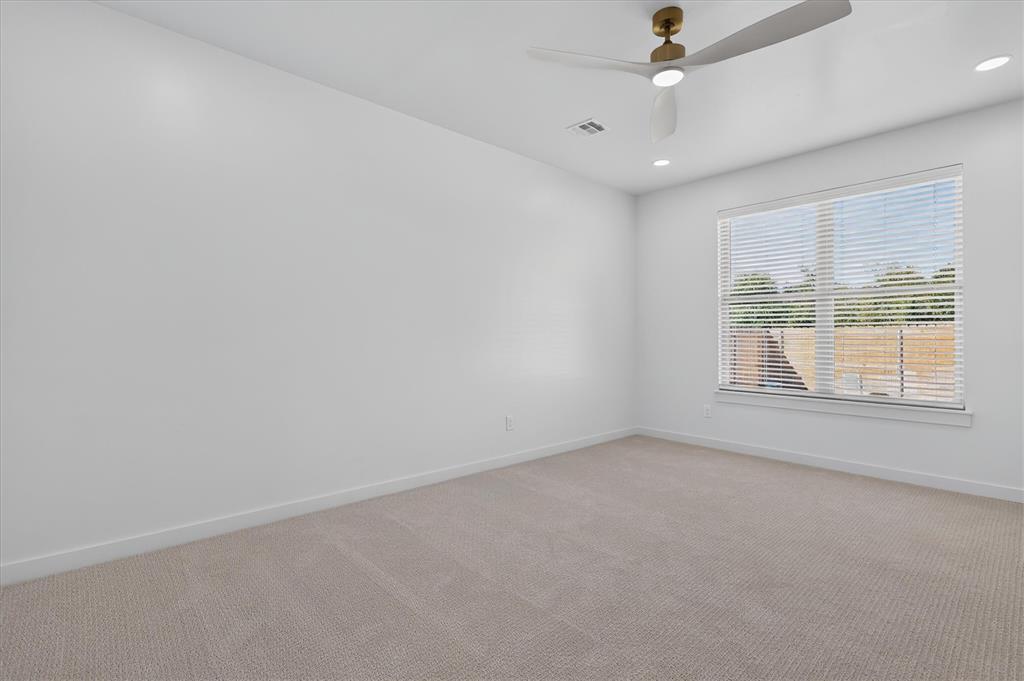 1813 Long Cove Avenue Property Photo 20