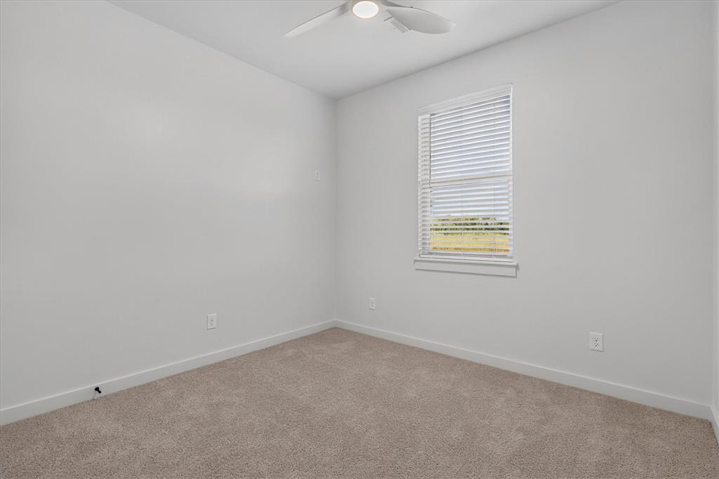 1813 Long Cove Avenue Property Photo 24