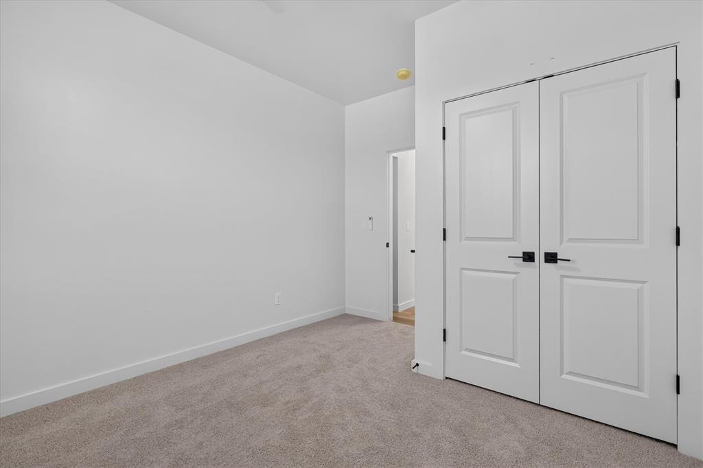 1813 Long Cove Avenue Property Photo 31
