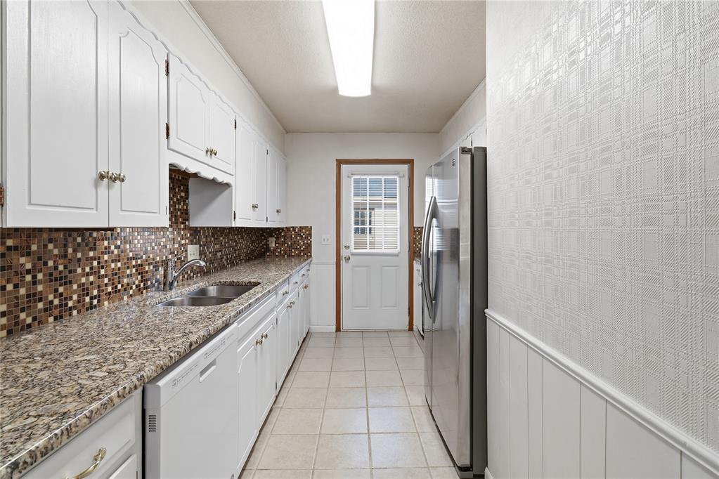 705 N Broadway Avenue 705 Property Photo 10