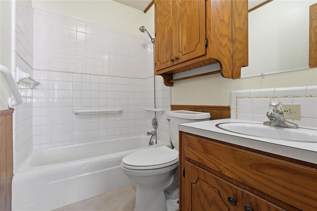 705 N Broadway Avenue 705 Property Photo 15