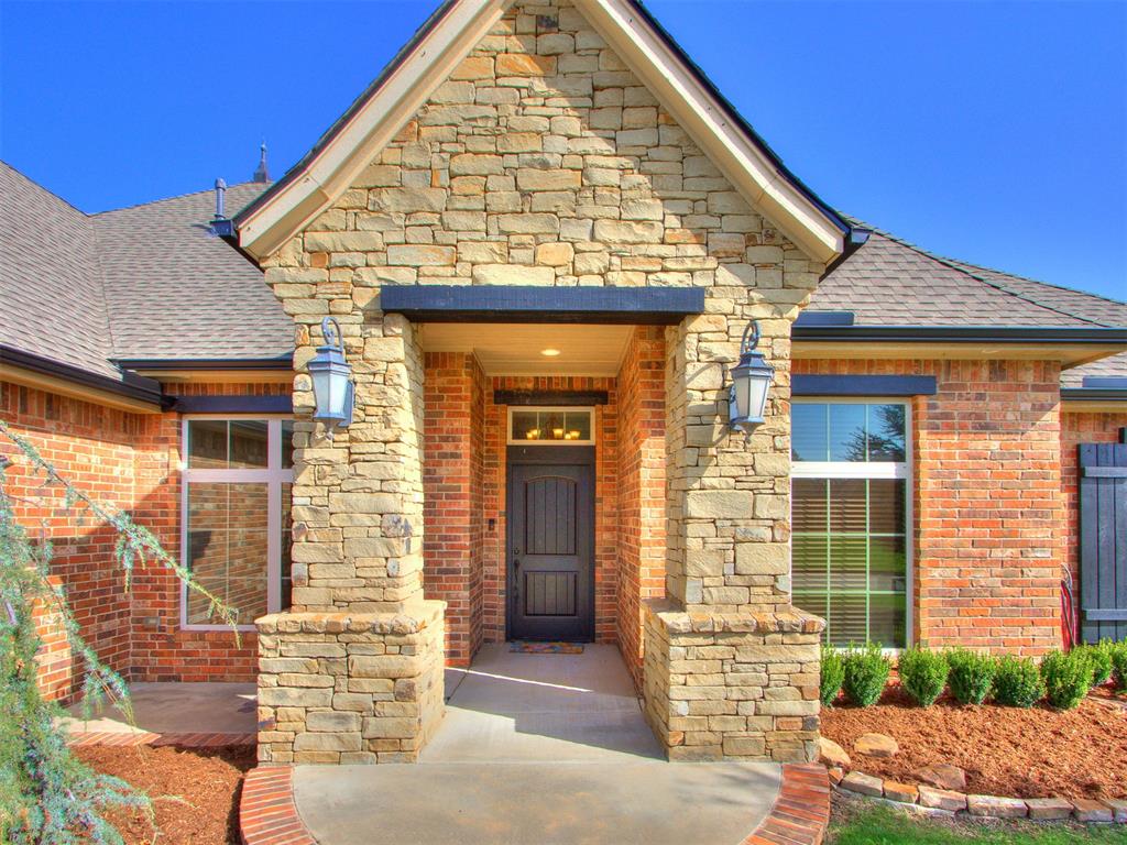12607 Forest Oaks Drive Property Photo 6