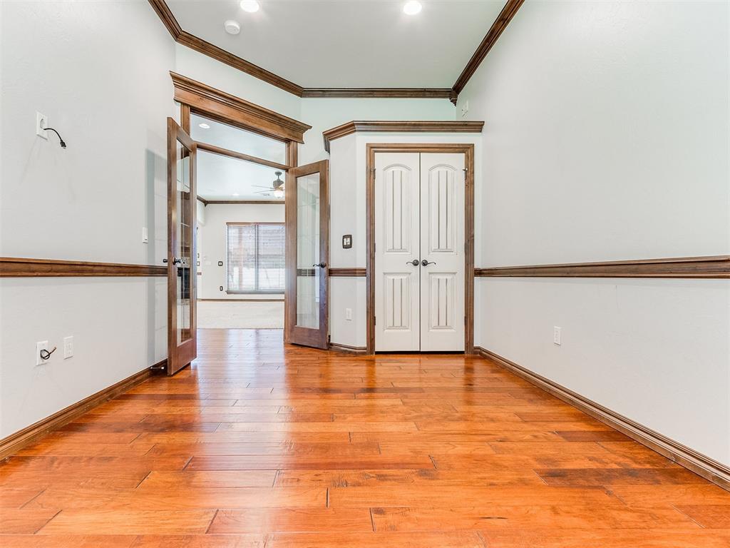 12607 Forest Oaks Drive Property Photo 12