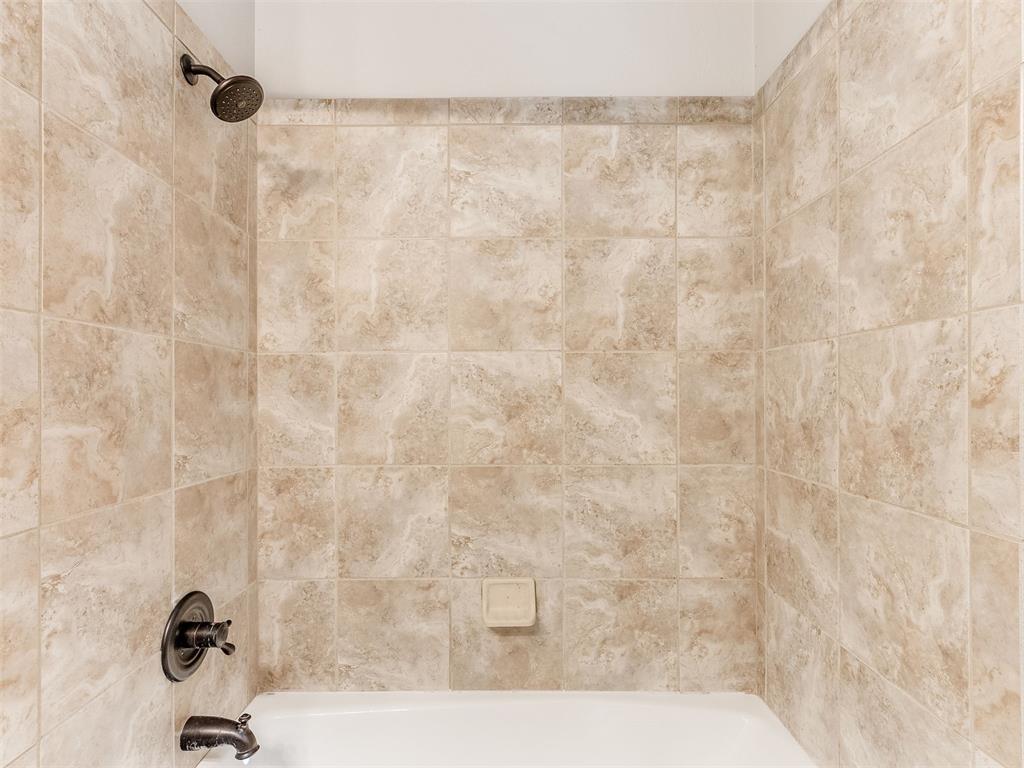 12607 Forest Oaks Drive Property Photo 15