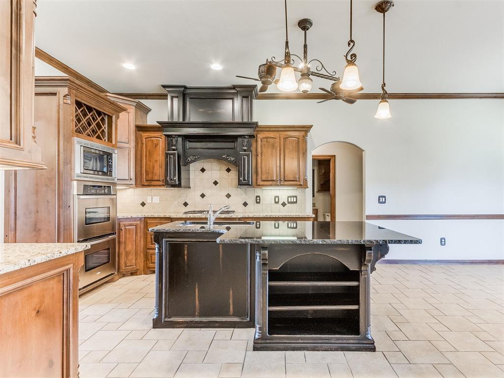 12607 Forest Oaks Drive Property Photo 24