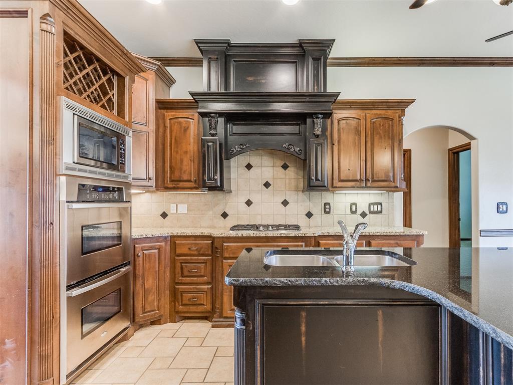 12607 Forest Oaks Drive Property Photo 25