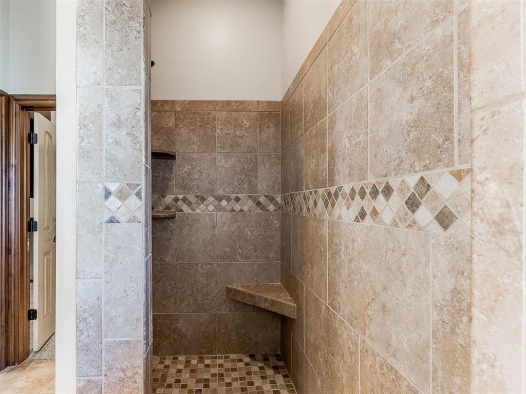 12607 Forest Oaks Drive Property Photo 38