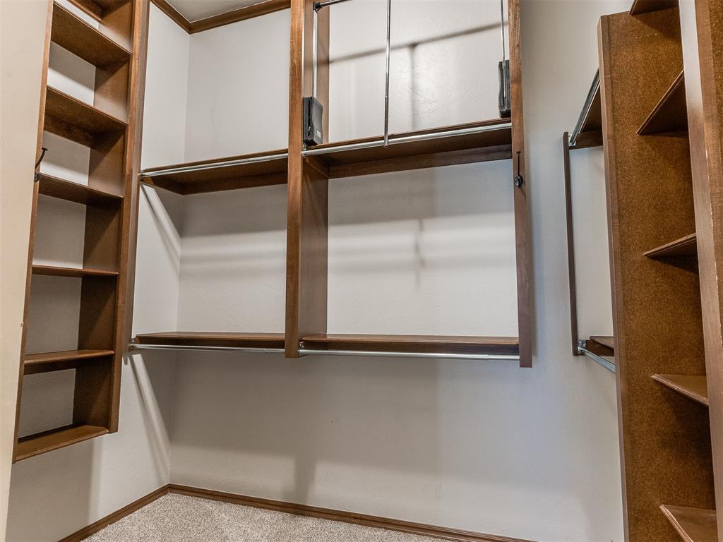 12607 Forest Oaks Drive Property Photo 39