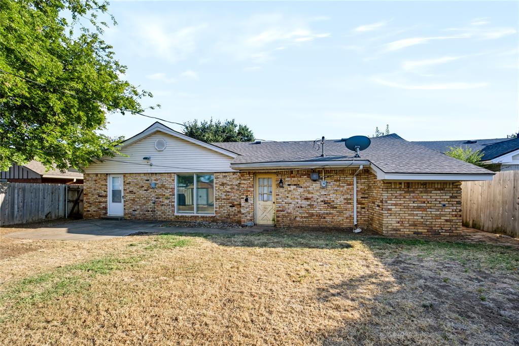 2313 Nw 49th Street Property Photo 12