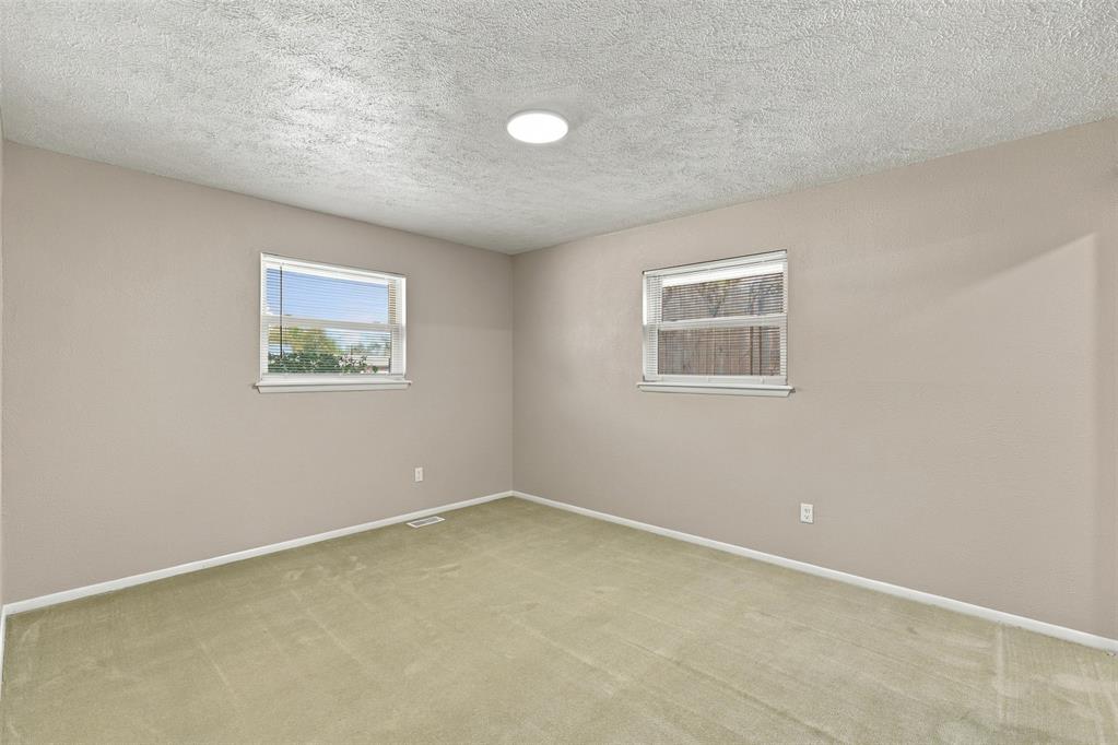 7704 Nw 25th Street Property Photo 21