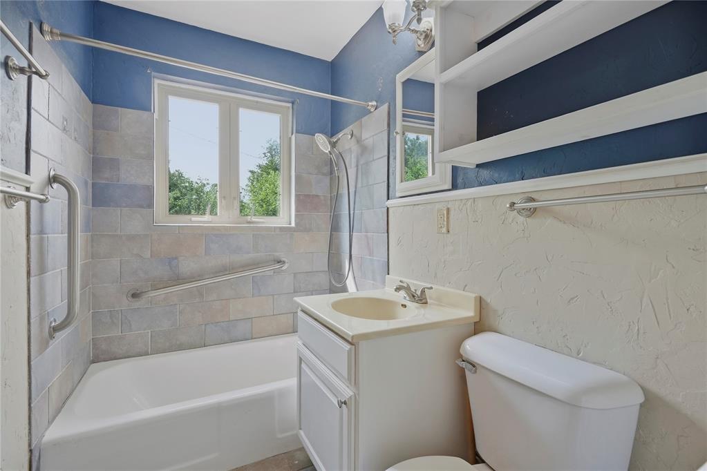 4138 Nw 20th Street Property Photo 16