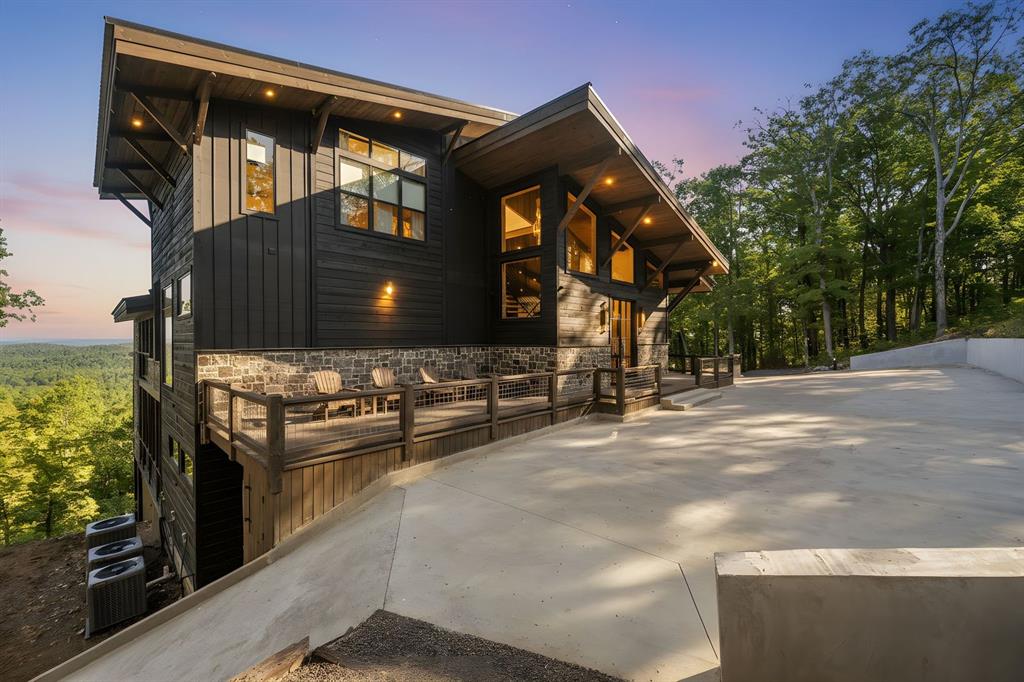 462 Moonshiner Springs Trail Property Photo 42