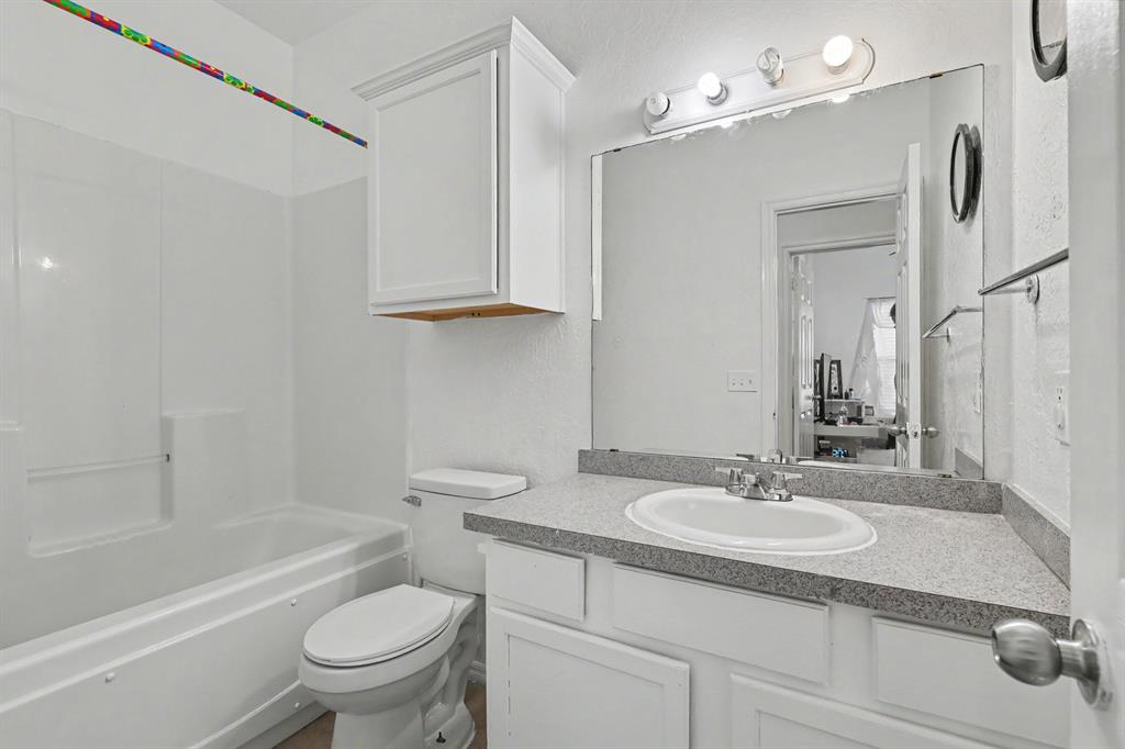 5940 Se 67th Street Property Photo 12