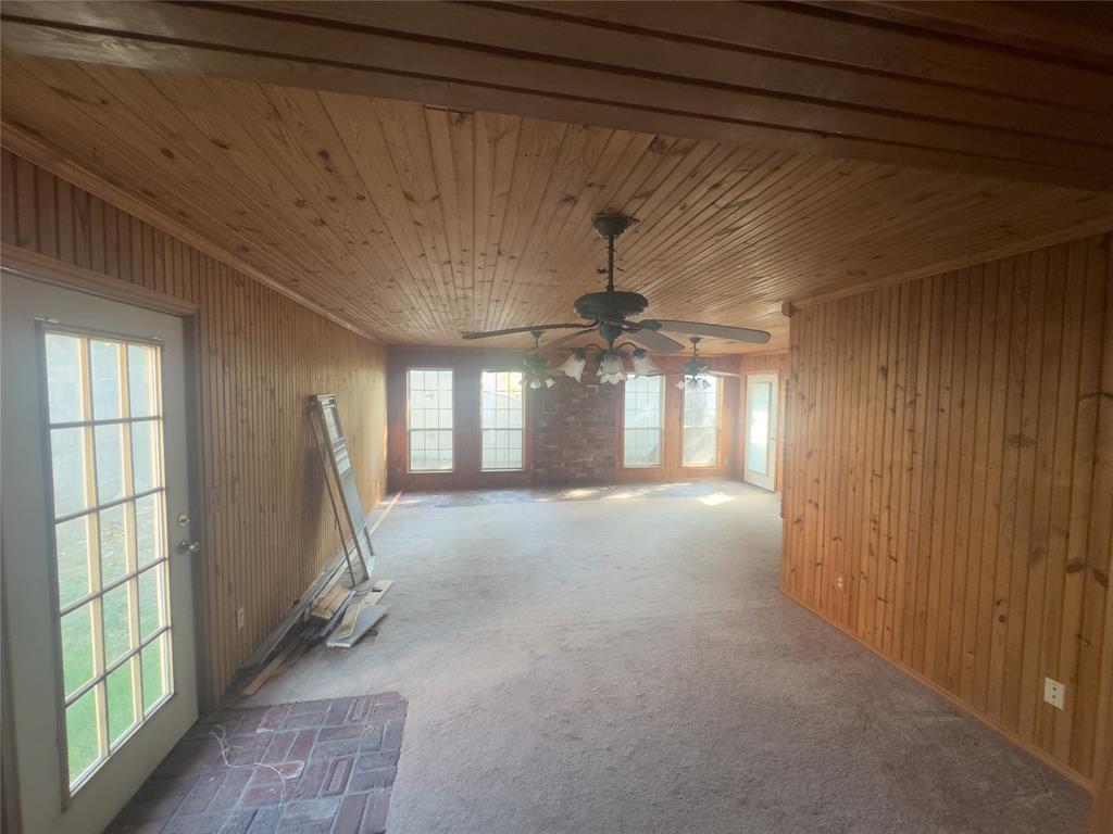 413 Main Street Property Photo 14