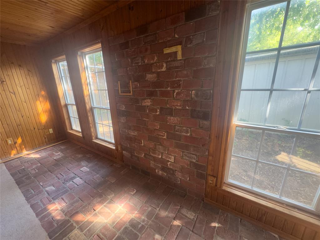 413 Main Street Property Photo 17
