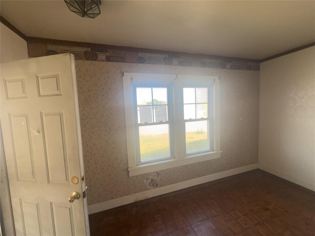 413 Main Street Property Photo 32