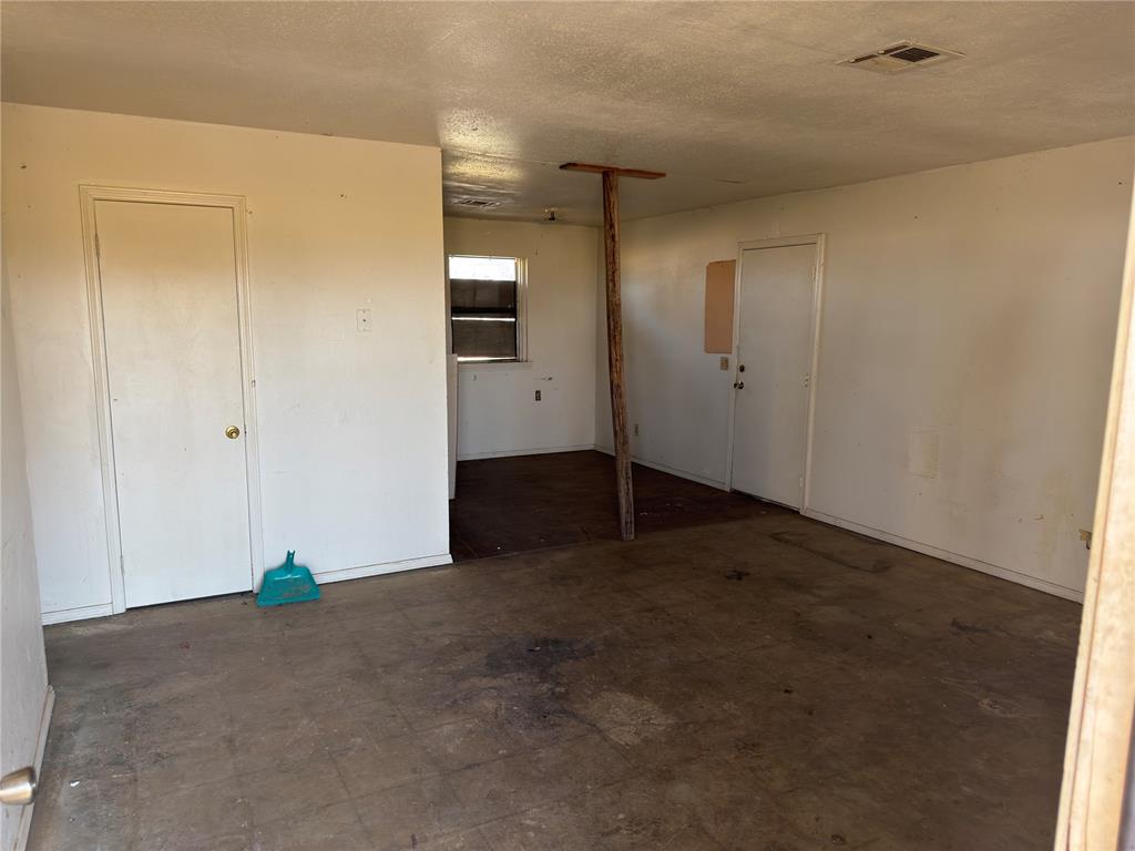 400 Se 3rd Street Property Photo 4