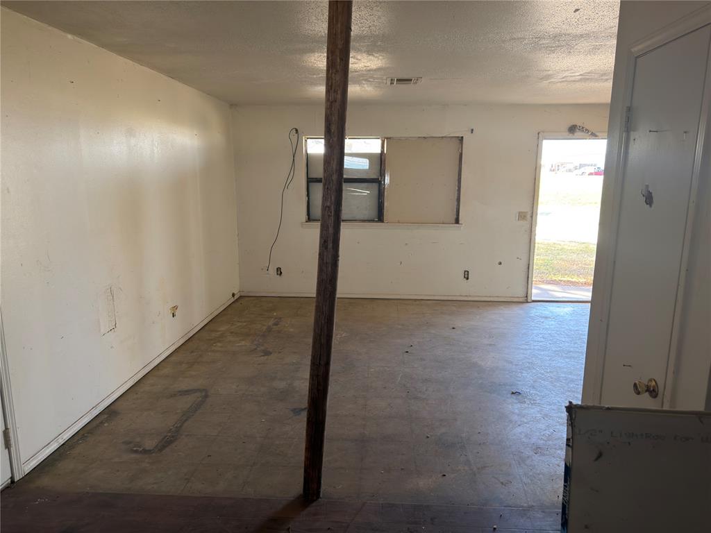 400 Se 3rd Street Property Photo 7
