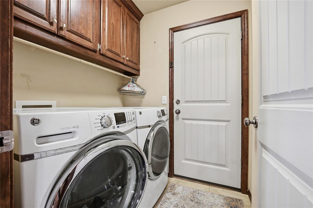 4220 Kensington Drive Property Photo 13