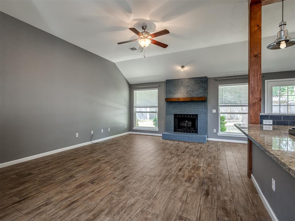 1604 Oriole Drive Property Photo 4