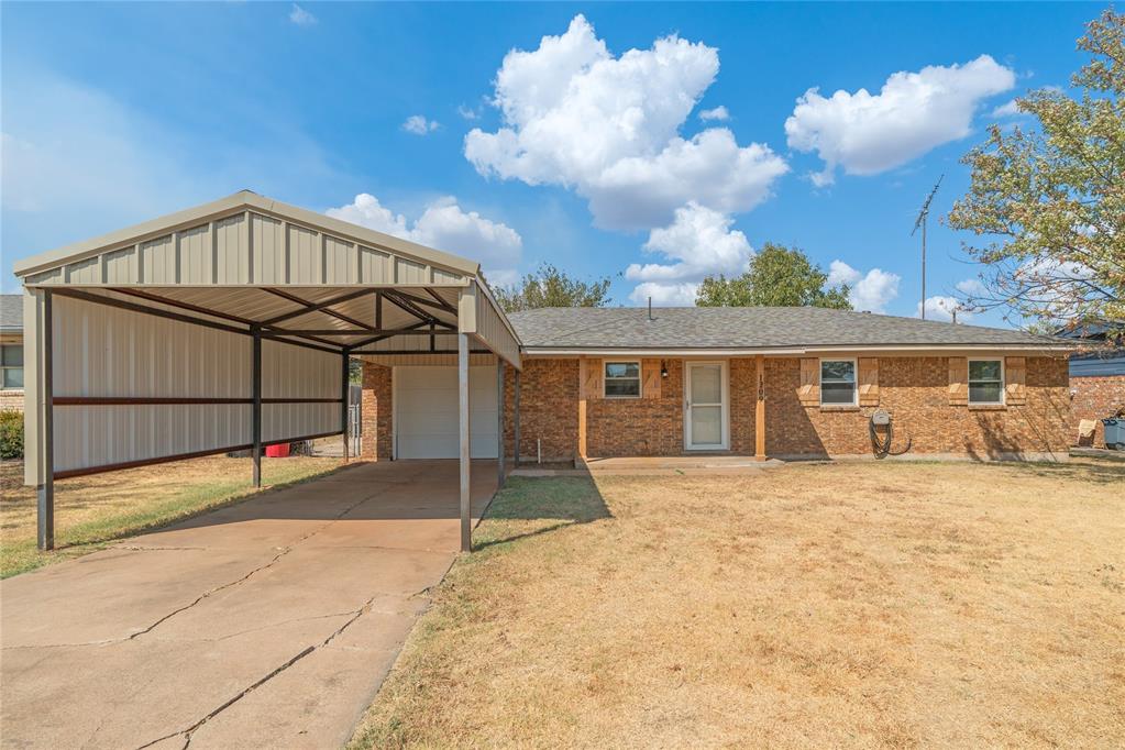 1209 1st Street Property Photo 1