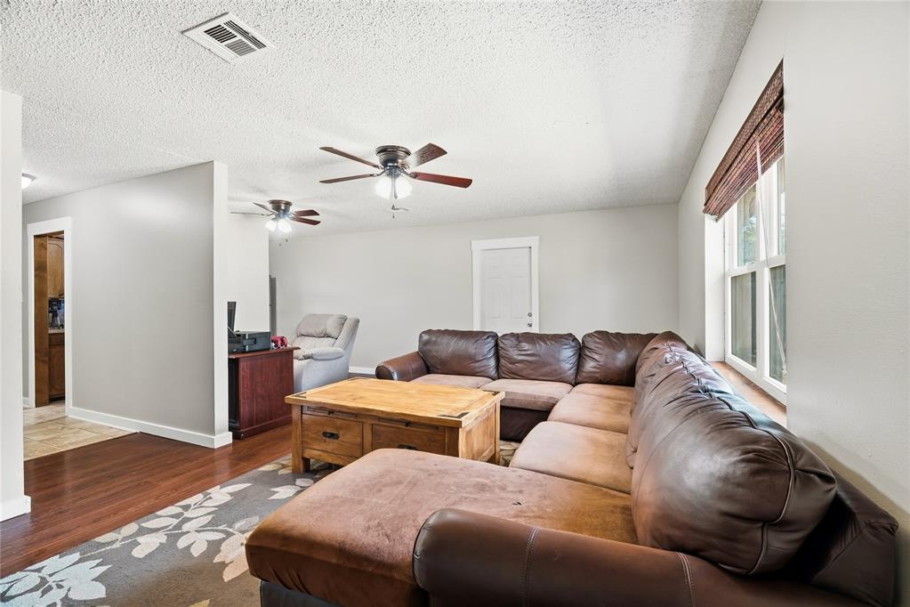 1209 1st Street Property Photo 9