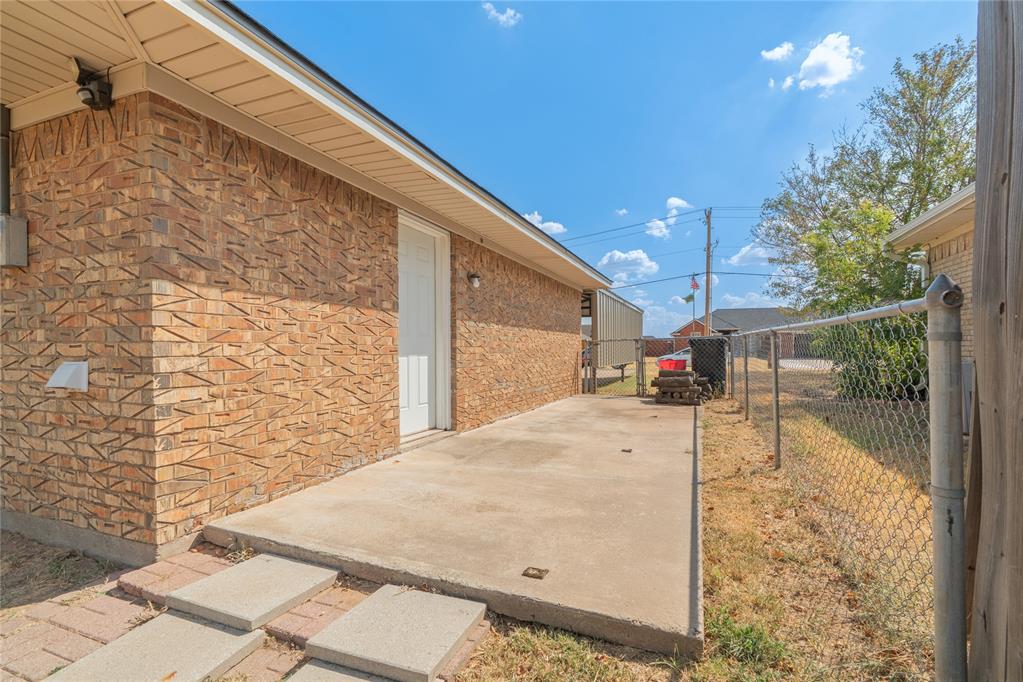 1209 1st Street Property Photo 17