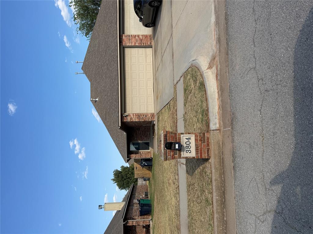 3804 Matthew Drive Property Photo 1